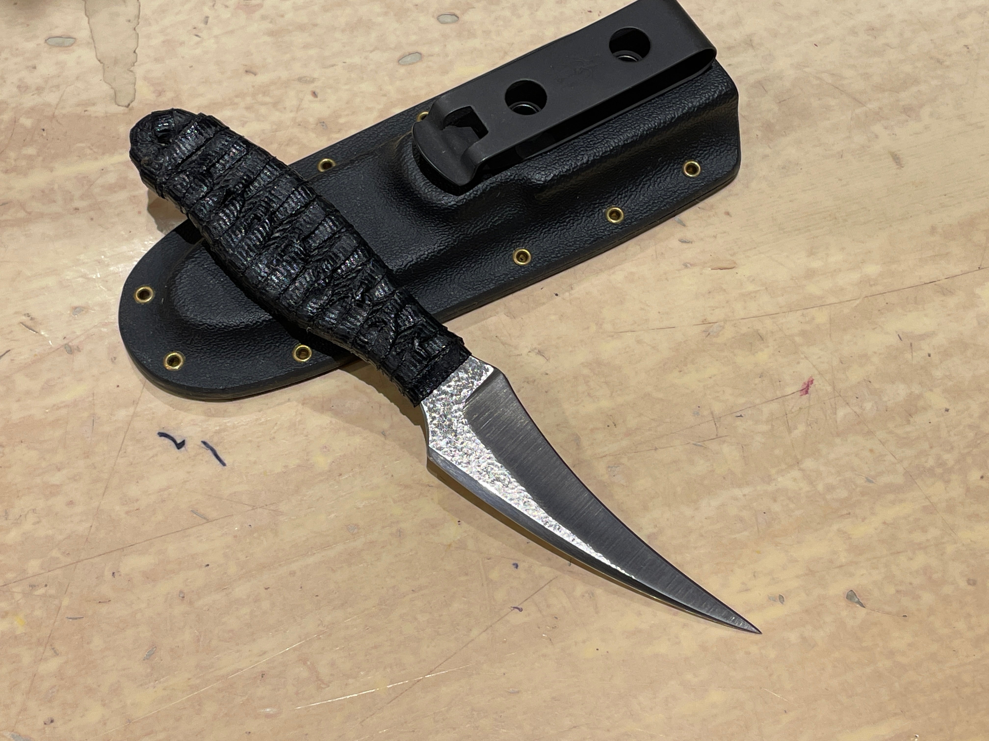 Empire Outfitters Prototype Naga v2 Pikal