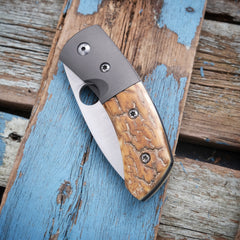 Deviant Blades Folder
