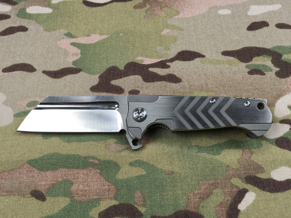 Andre De Villiers MINI Midtech Butcher Gen 2 Silver with grip pattern - Free Shipping