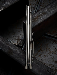 Tom Mayo Lefty Dr. Death flipper folding knife - detail view 3